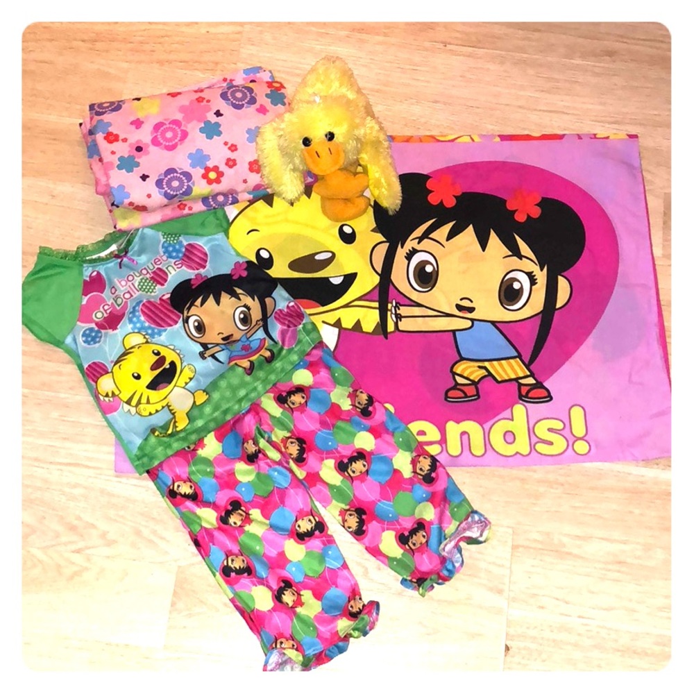 Ni Hao Kailan Pajama set and Toddler Bed sheet set